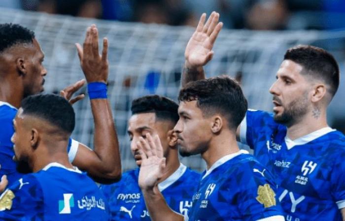 رقم تاريخي ينتظر الهلال السعودي في لقاء الديربي أمام النصر