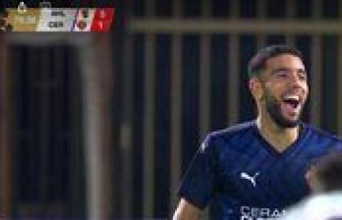 الدوري الممتاز: أحمد القندوسي يسجل الهدف الثاني لفريق سيراميكا كليوباترا في مرمى الأهلي في الدقيقة 80