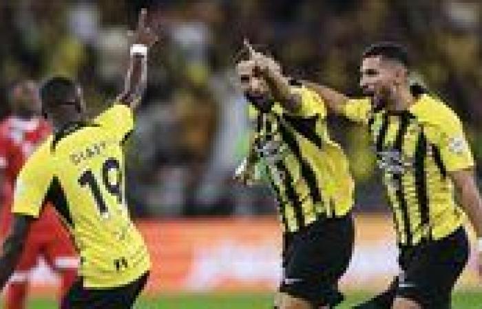 مدرب الاتحاد يعلن استمرار غياب بنزيما بداعٍ الإصابة في دوري روشن