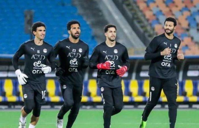 بالتفاصل.. تطورات أزمة حارس الأهلي المصري مصطفى شوبير وحارس الزمالك محمد عواد