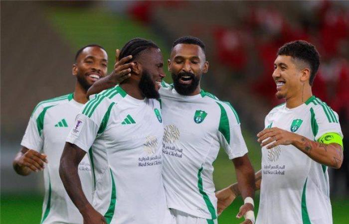 بث مباشر لمباراة الأهلي والفيحاء في دوري روشن السعودي