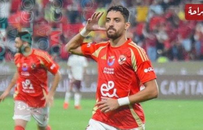 بسبب تراكم الإنذارات.. طاهر محمد يغيب عن الأهلي أمام البنك