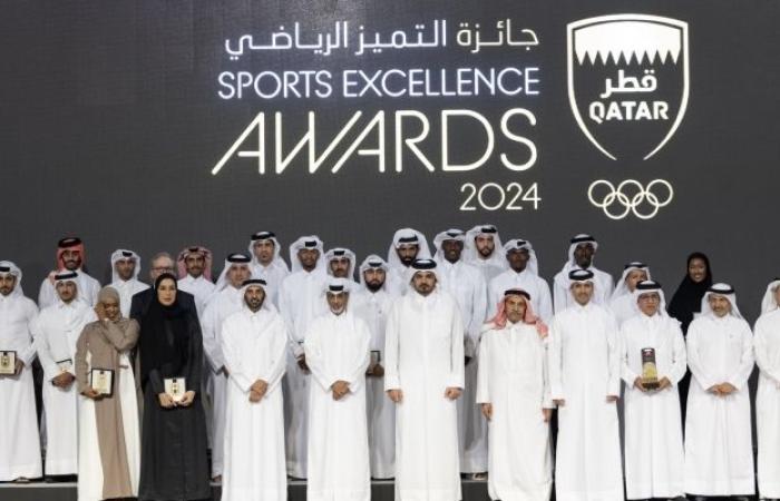 تكريم أصحاب الإنجازات في حفل جائزة التميز الرياضي قطر 2024