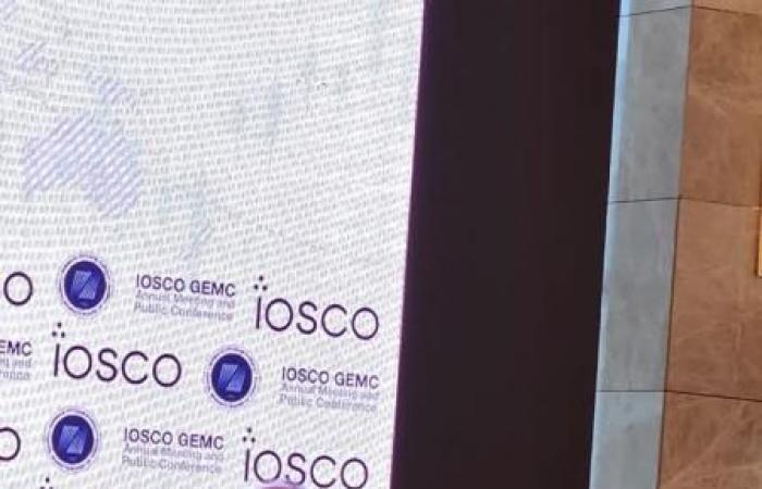 رئيس
      الرقابة
      المالية
      يترأس
      اجتماع
      لجنة
      الأسواق
      النامية
      والناشئة
      في
      (الأيوسكو
      -IOSCO)...اليوم
      الخميس،
      19
      ديسمبر
      2024
      06:45
      مـ
       
      منذ
      44
      دقيقة - غاية التعليمية