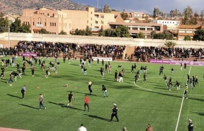 آفة شغب الملاعب تطفو من جديد وتتجاوز "البؤر الاعتيادية" بالمغرب