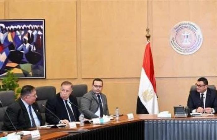 تفاصيل لقاء رئيس مدينة دمياط الجديدة مع وزير الإسكان