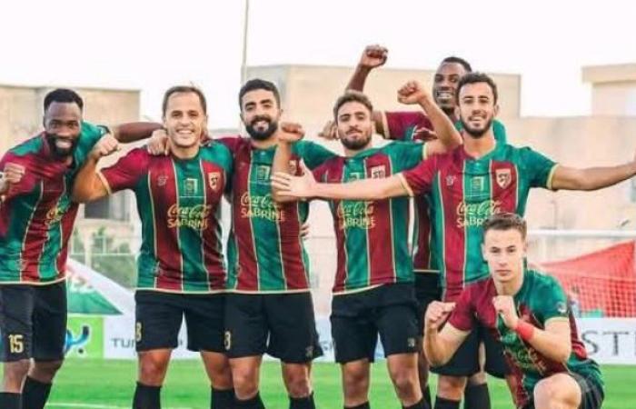 الملعب التونسي يفوز على الصفاقسي في عقر داره ويتصدر الدوري