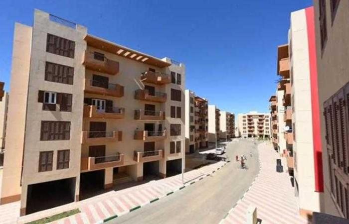 وزير الإسكان يتابع موقف تسليم الوحدات السكنية بمشروع ” درة الوادى ” يالوادى الجديد