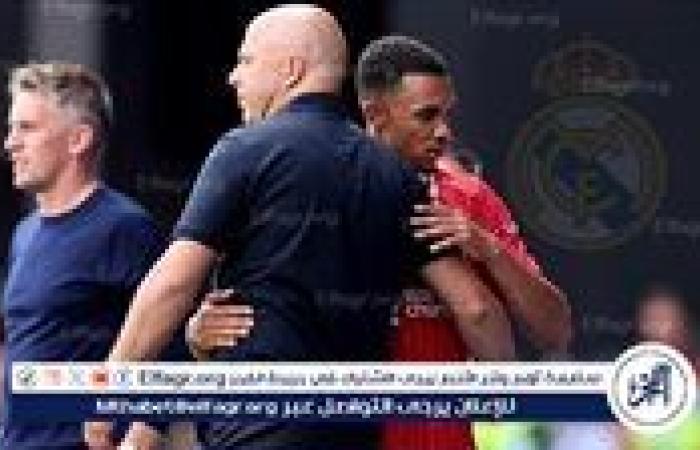 هل يلمح مدرب ليفربول إلى رحيل أرنولد؟