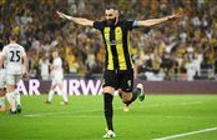 كريم بنزيما يقود الاتحاد في كلاسيكو الكأس أمام الهلال