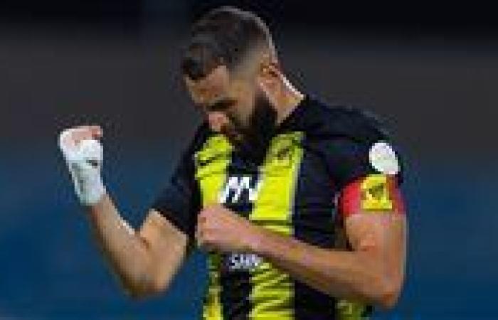 بنزيما يسجل أول أهداف الاتحاد أمام الهلال في كأس خادم الحرمين الشريفين