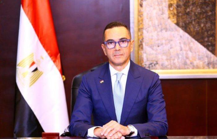 مصر: وزير الاستثمار يلتقى ممثلى شركة كينجدم لاستعراض مشروع إنشاء مصنع لصناعة الكتان