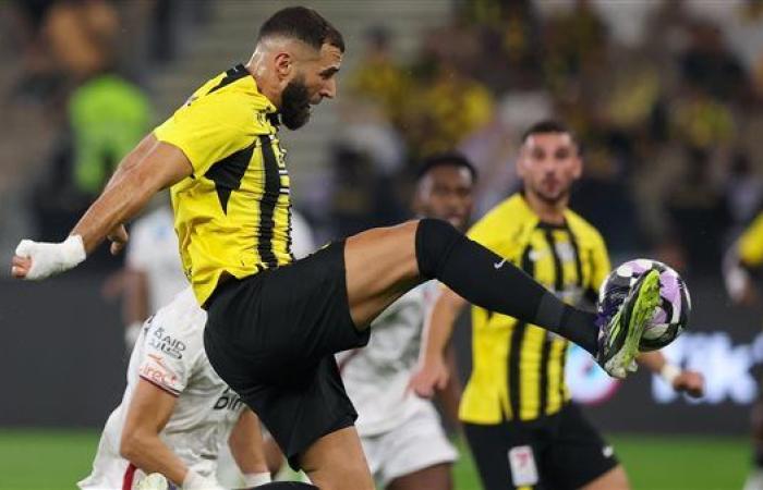 بـ3 مساهمات تهديفية.. بنزيما يقود اتحاد جدة لاكتساح الرائد بالدوري السعودي