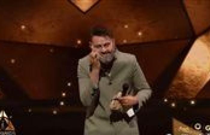 ملك المقالب.. رامز جلال يخدع الحاضرين في حفل Joy awards