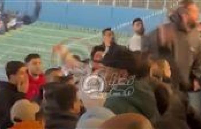 بعد الهزيمة أمام بيراميدز.. جماهير الزمالك تعتدي على حسين لبيب رئيس النادي بألفاظ خارجة| فيديو